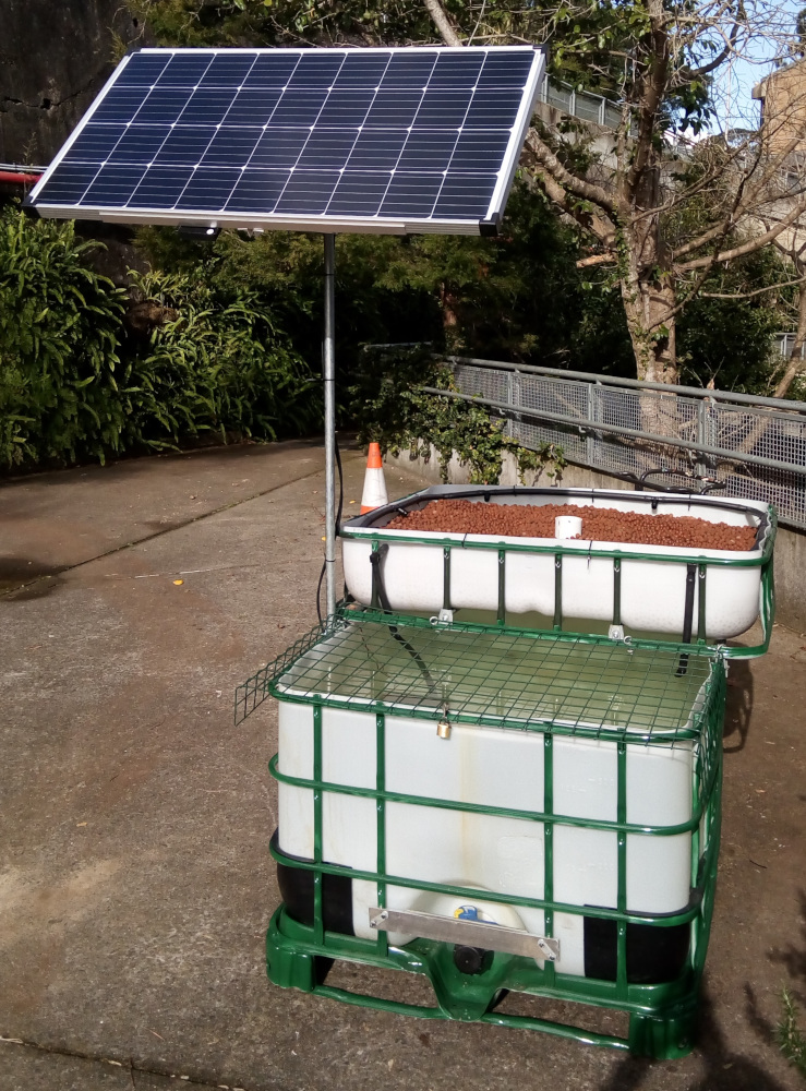 Sustainable Aquaponics in operation